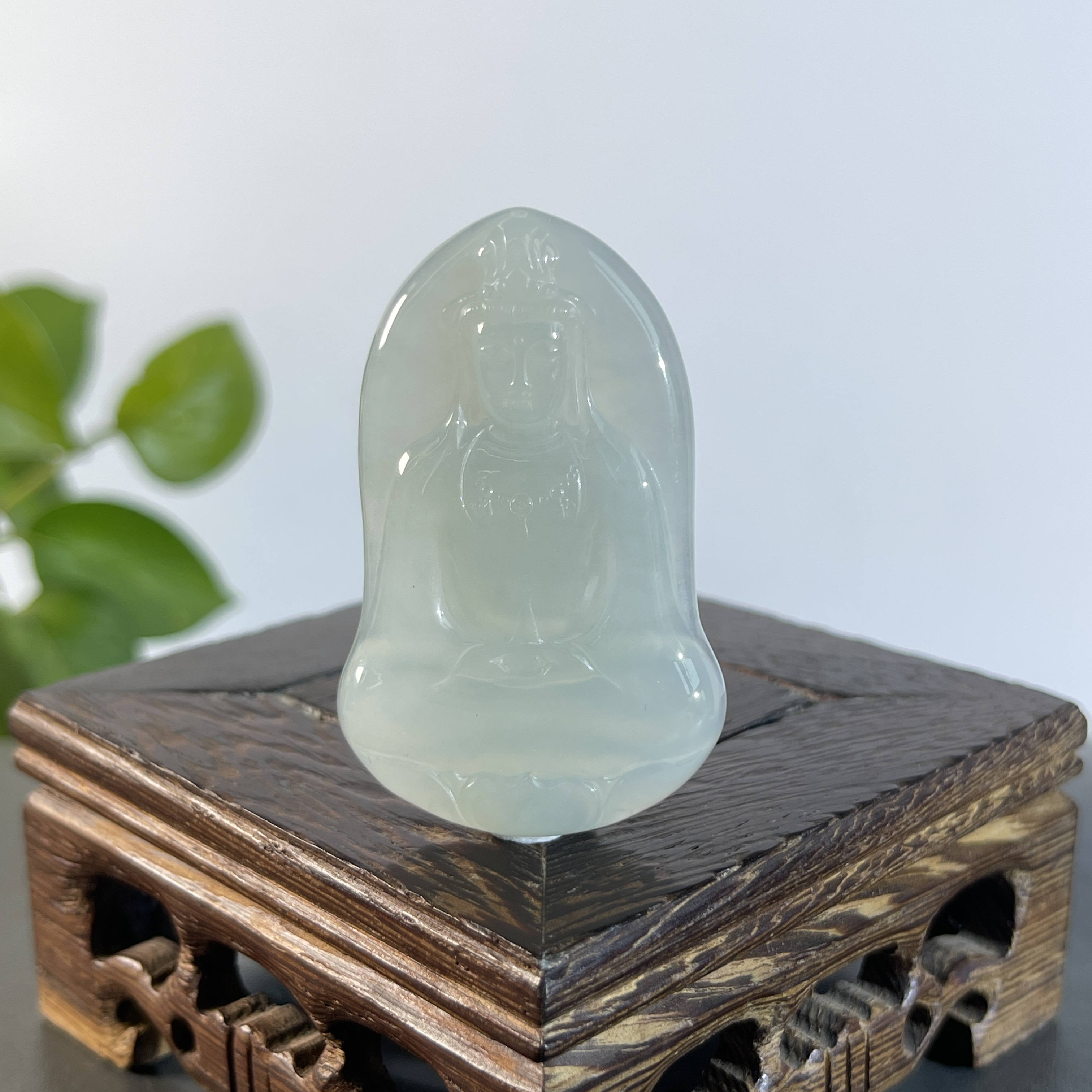 JXW31-167 天然缅甸A货翡翠  素衣观音