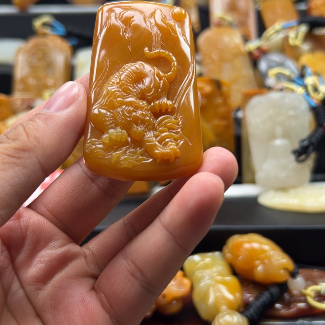 石英质玉（黄龙玉）未镶嵌多选一发货