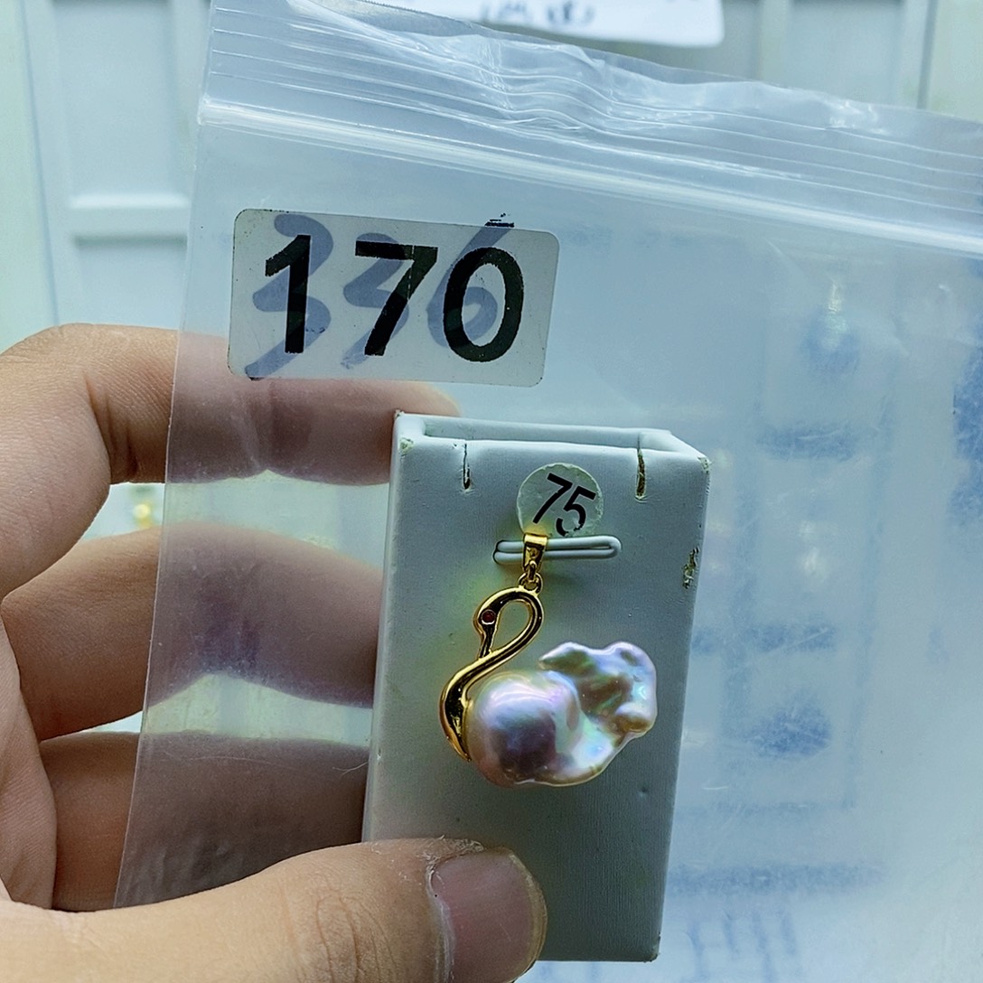 淡水珍珠合金颈饰