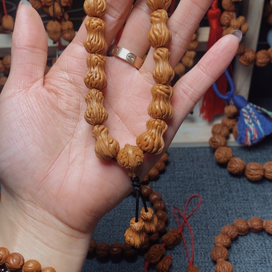 吊坠桃核龙纹桃枭