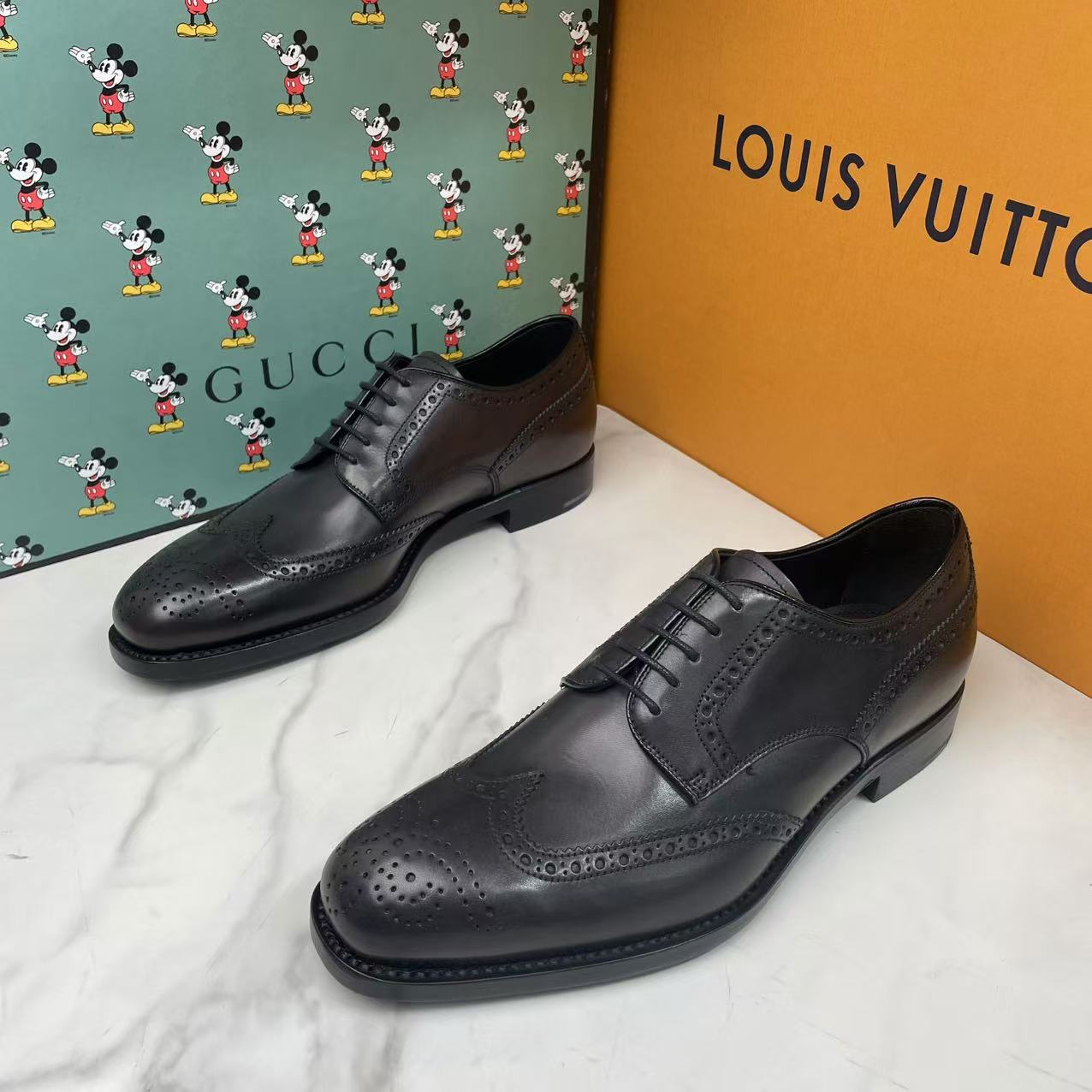 未使用 Prada/普拉达 黑色雕花布洛克系列正装潮流百搭皮鞋/39码