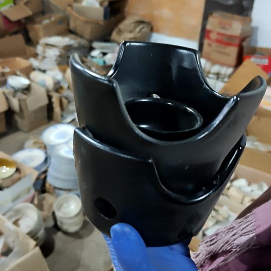 绿泥盘子碗茶壶啥都有