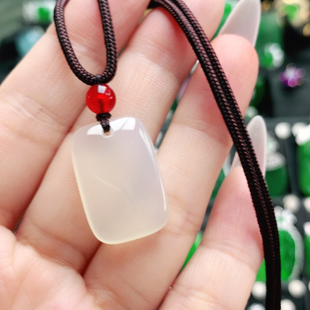 玛瑙/玉髓吊坠未镶嵌