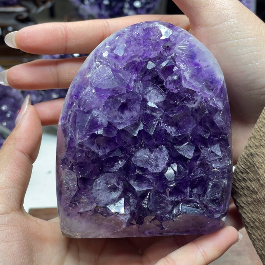 紫晶大型摆件（非配饰）未镶嵌