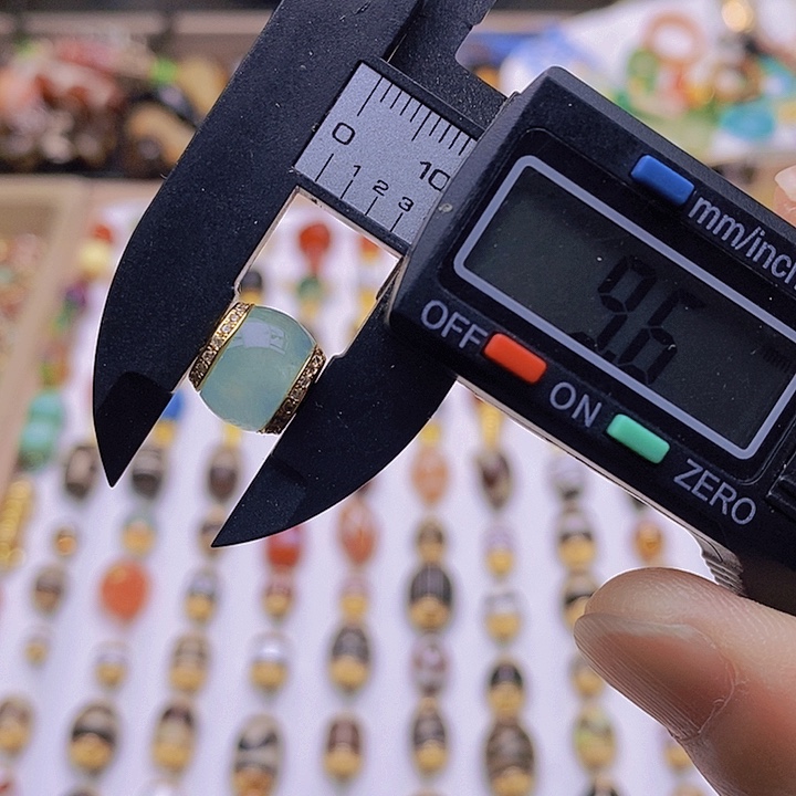 未镶嵌隔珠玛瑙/玉髓