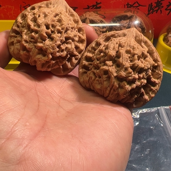 1号链接文玩核桃四座楼狮子头麒麟纹官帽手把件盘玩男把玩件