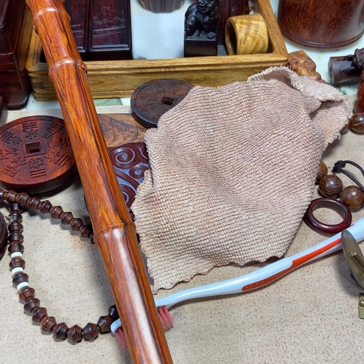 檀香紫檀（小叶紫檀）行山杖