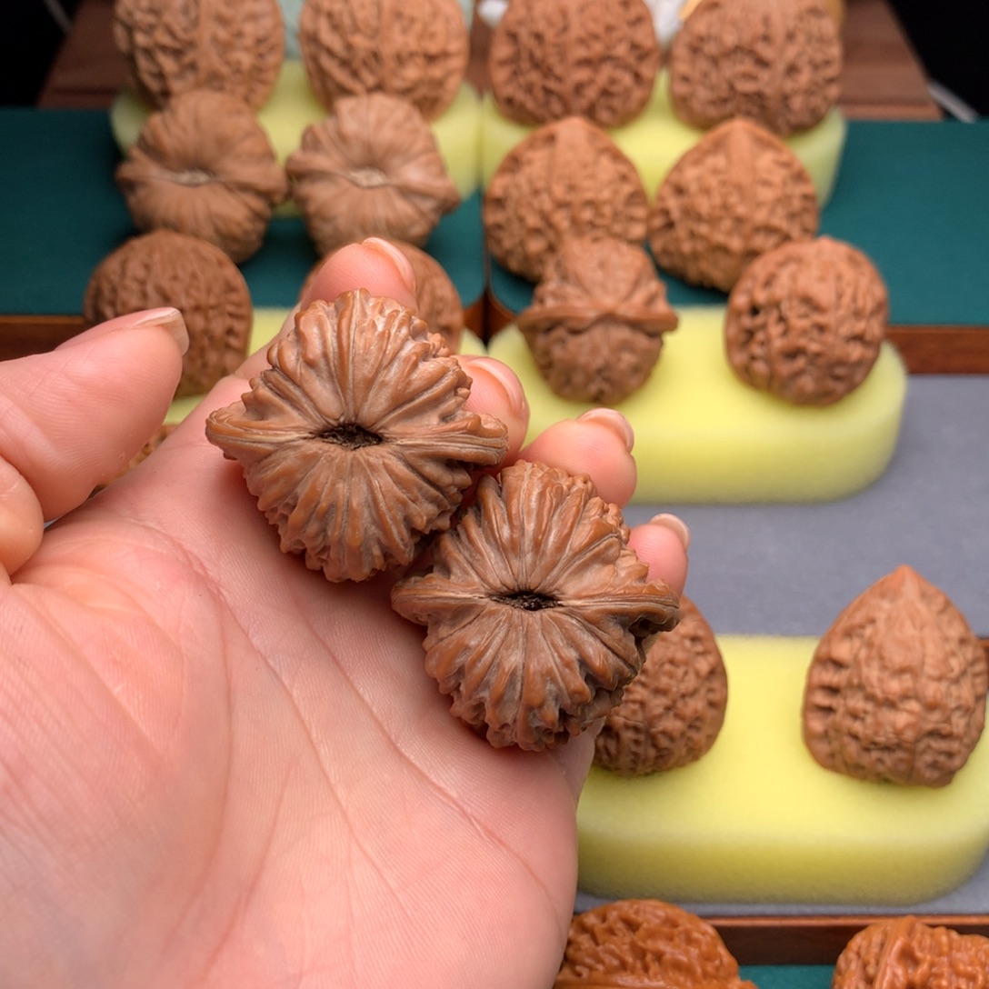 G***鹏吊坠文玩核桃平谷楼38