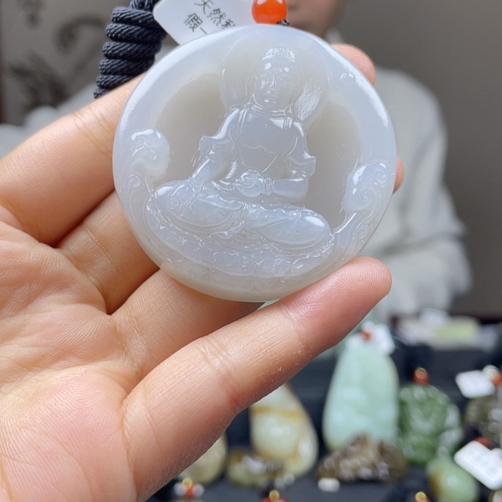 和田玉未镶嵌颈饰