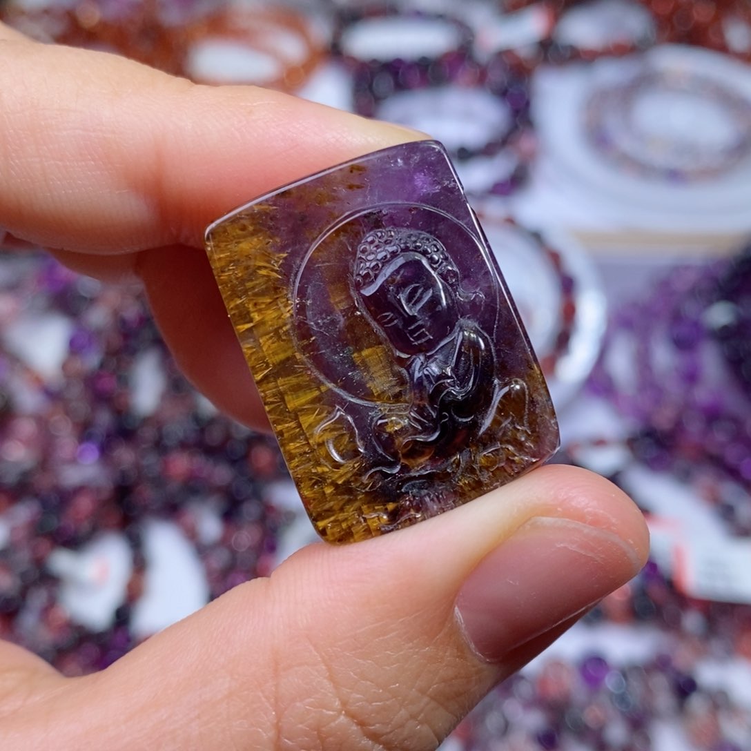 水晶吊坠未镶嵌极光