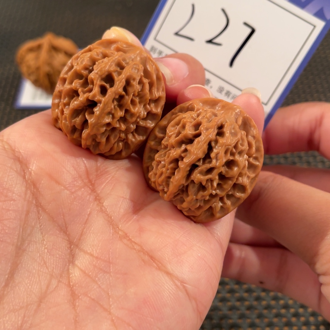 文玩核桃把件L27边30 秦闷