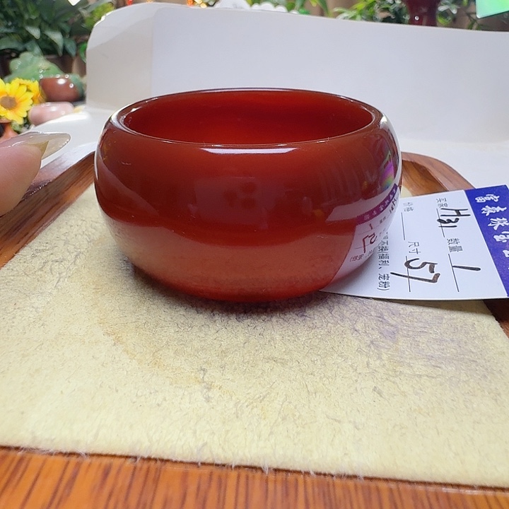 如***生玛瑙/玉髓未镶嵌手镯