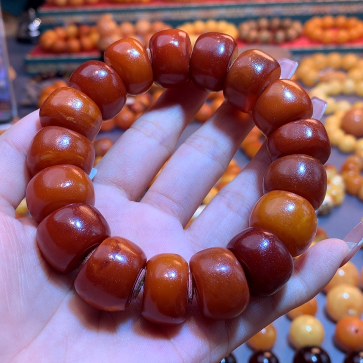 【闪购商品】未镶嵌琥珀手链爱***鱼蜜蜡