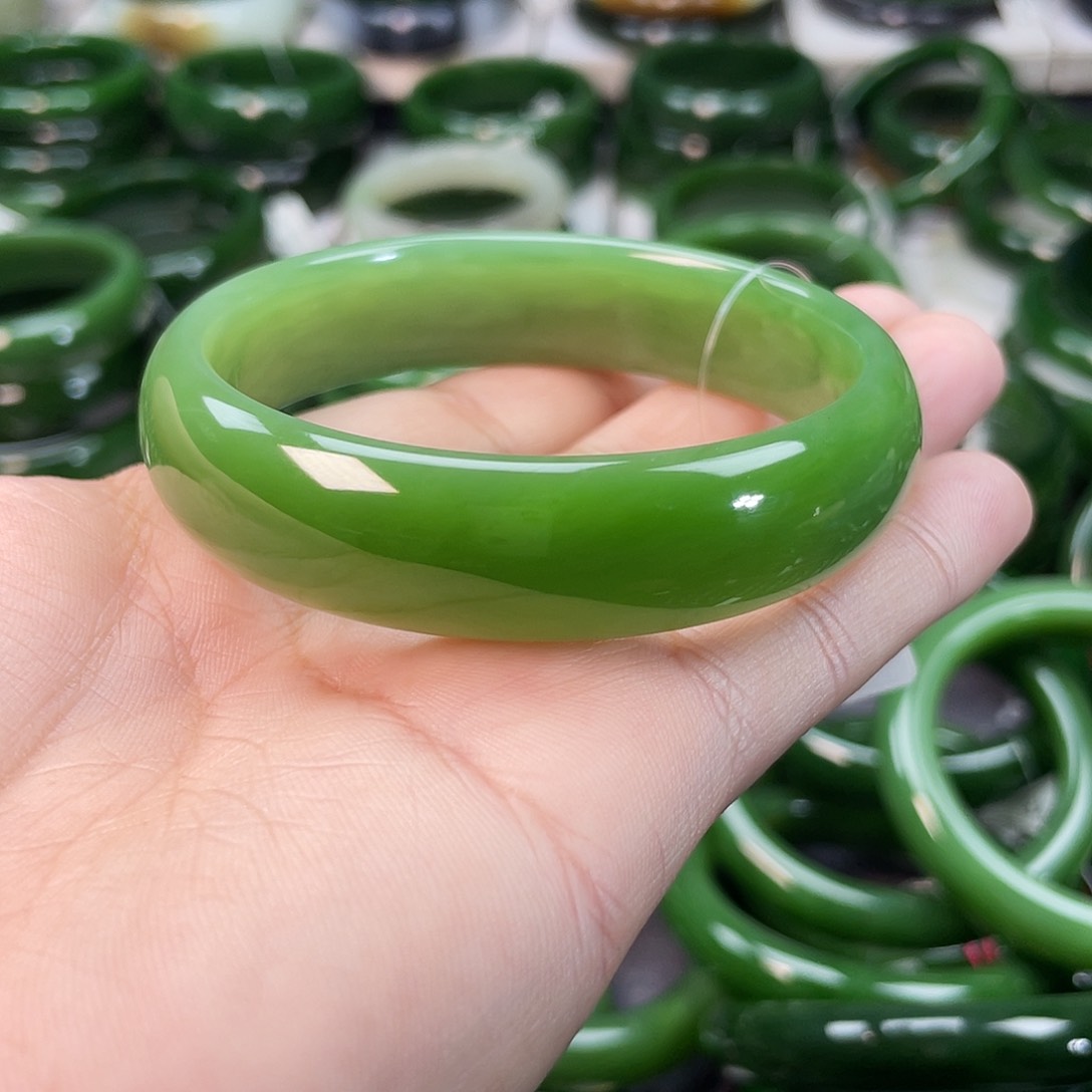 和田玉（碧玉）手镯未镶嵌