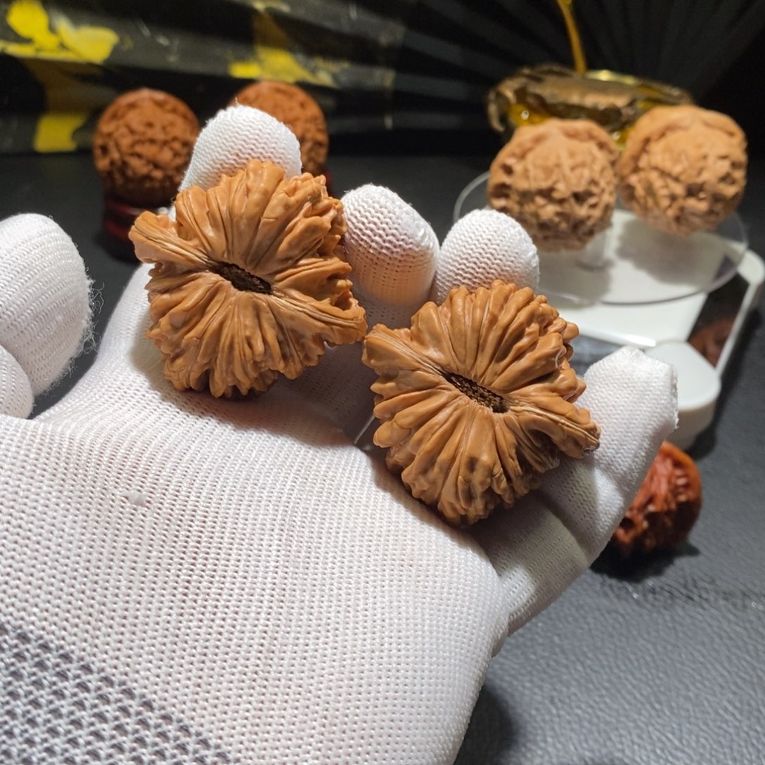 文玩核桃把件0404拱桥楼45（修）