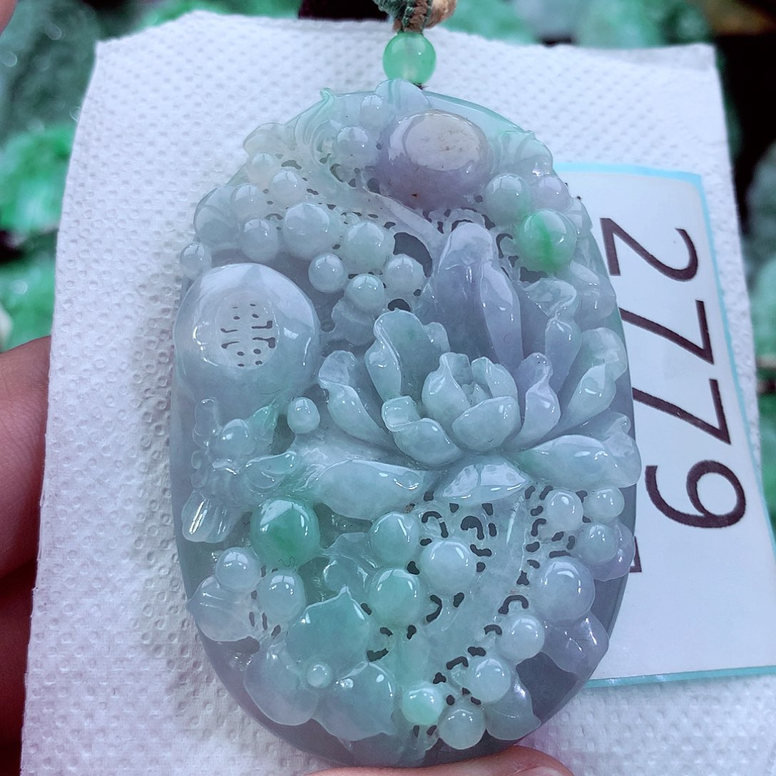 吊坠(不含链)未镶嵌翡翠