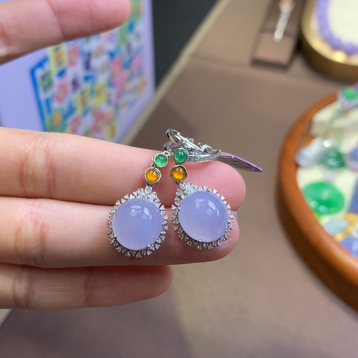 翡翠18K金镶嵌颈饰翡翠