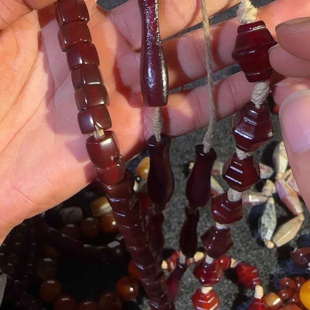 彼***）玛瑙/玉髓未镶嵌颈饰