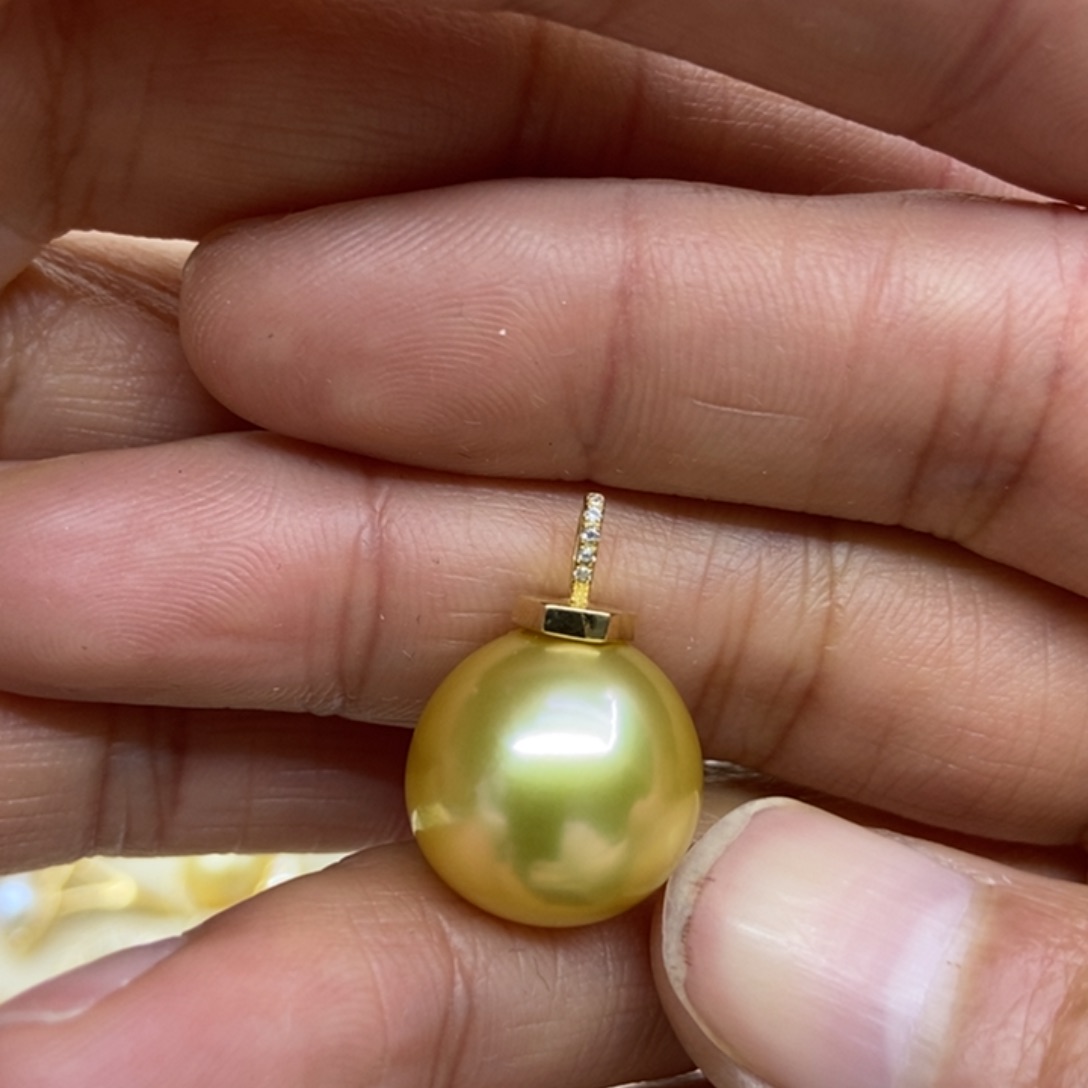 海水珍珠吊坠(不含链)18K金镶嵌