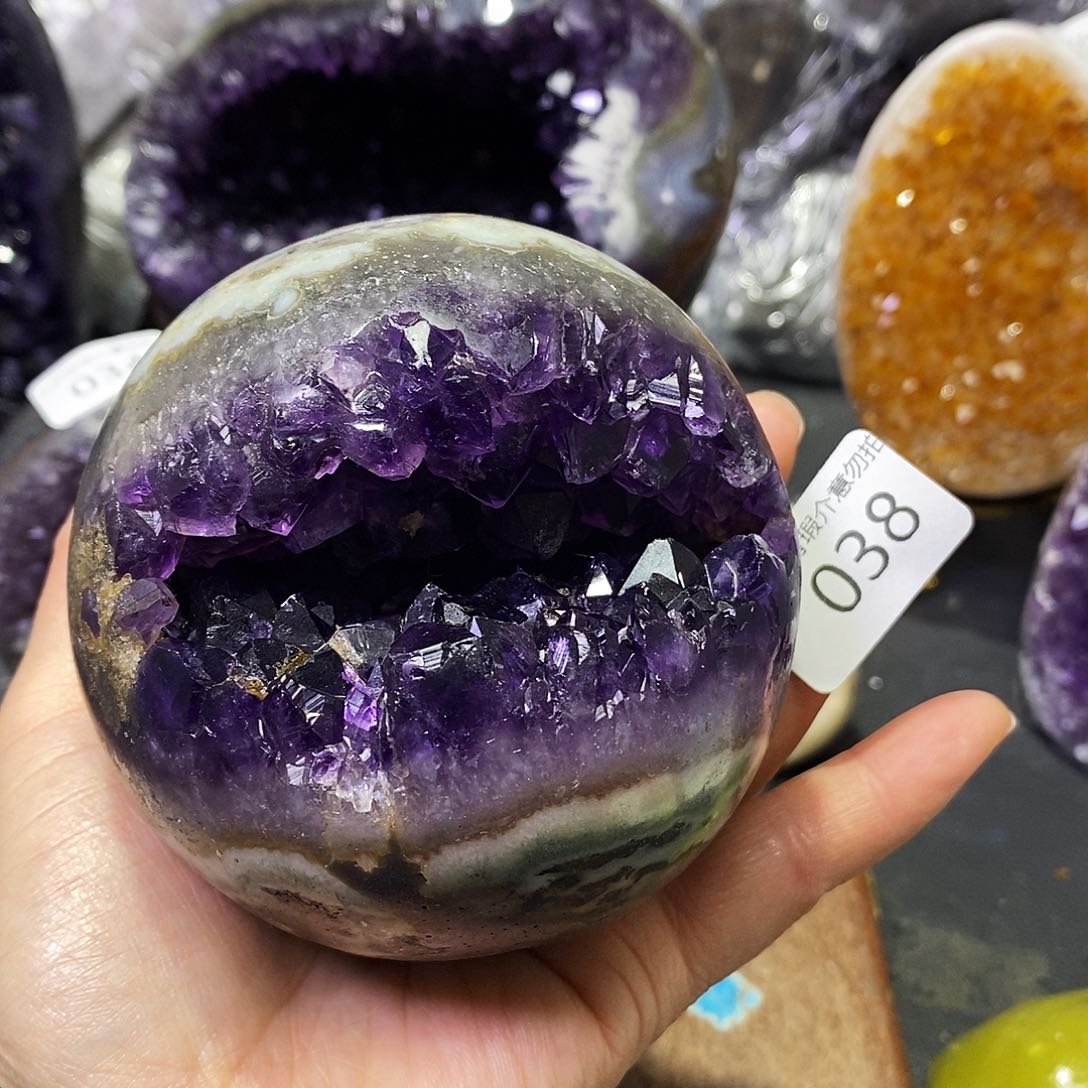 水晶大型摆件（非配饰）未镶嵌