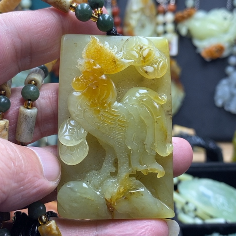 【闪购商品】蛇纹石玉吊坠未镶嵌