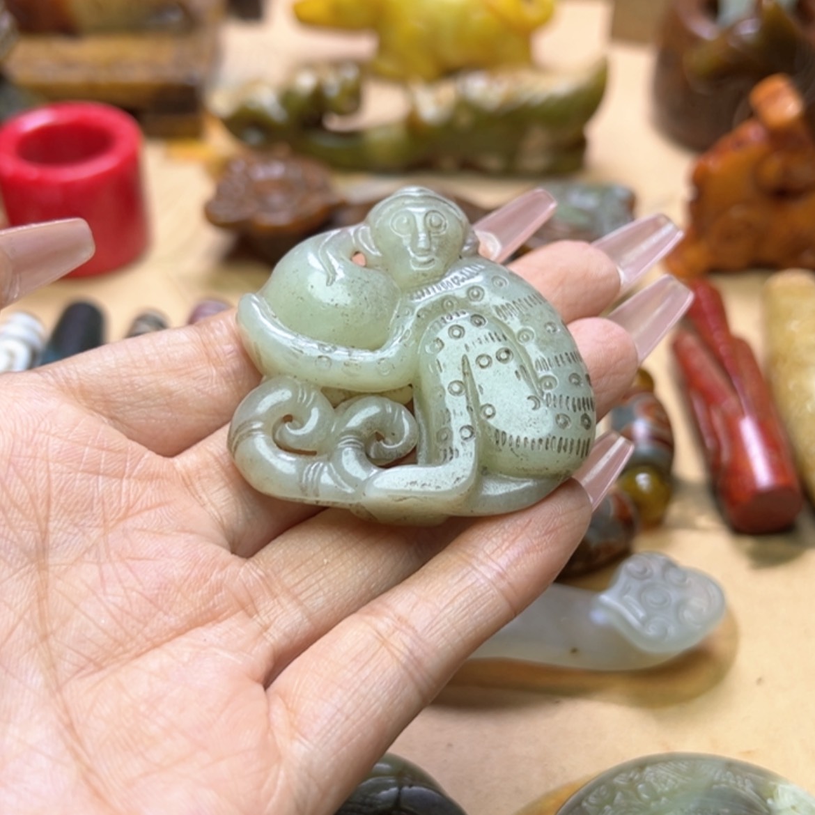 【闪购商品】蛇纹石玉颈饰未镶嵌