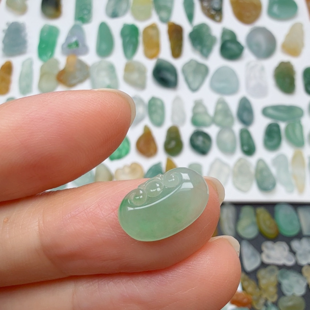 未镶嵌定制翡翠如意锁