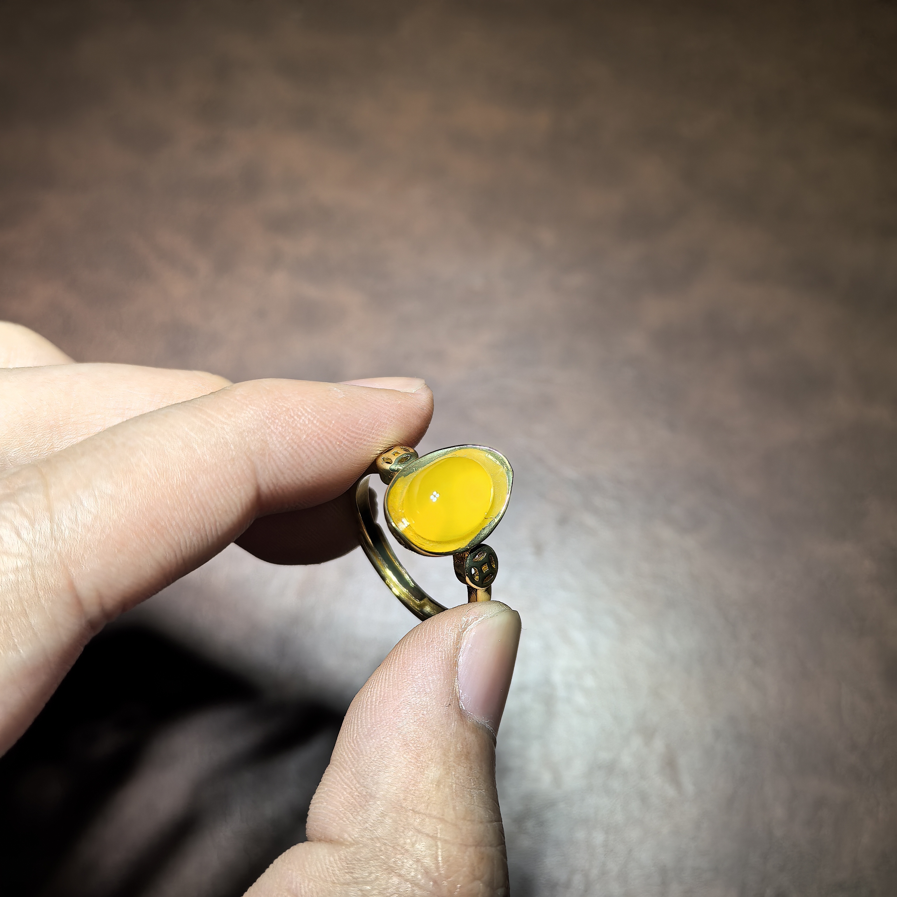 天然玉石珠宝玛瑙玉髓 黄元宝戒指 YZJ079