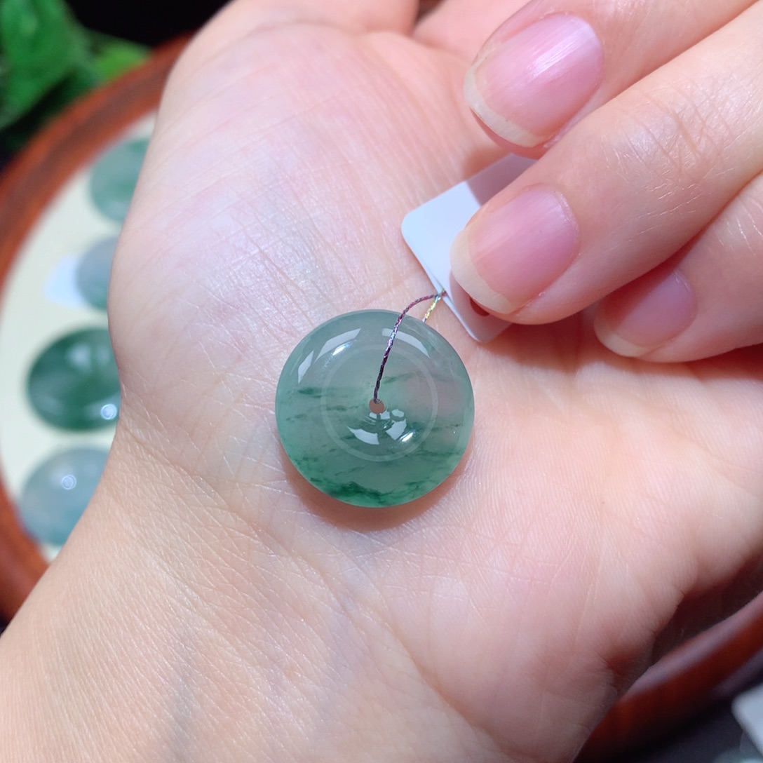 翡翠未镶嵌颈饰翡翠吊坠18