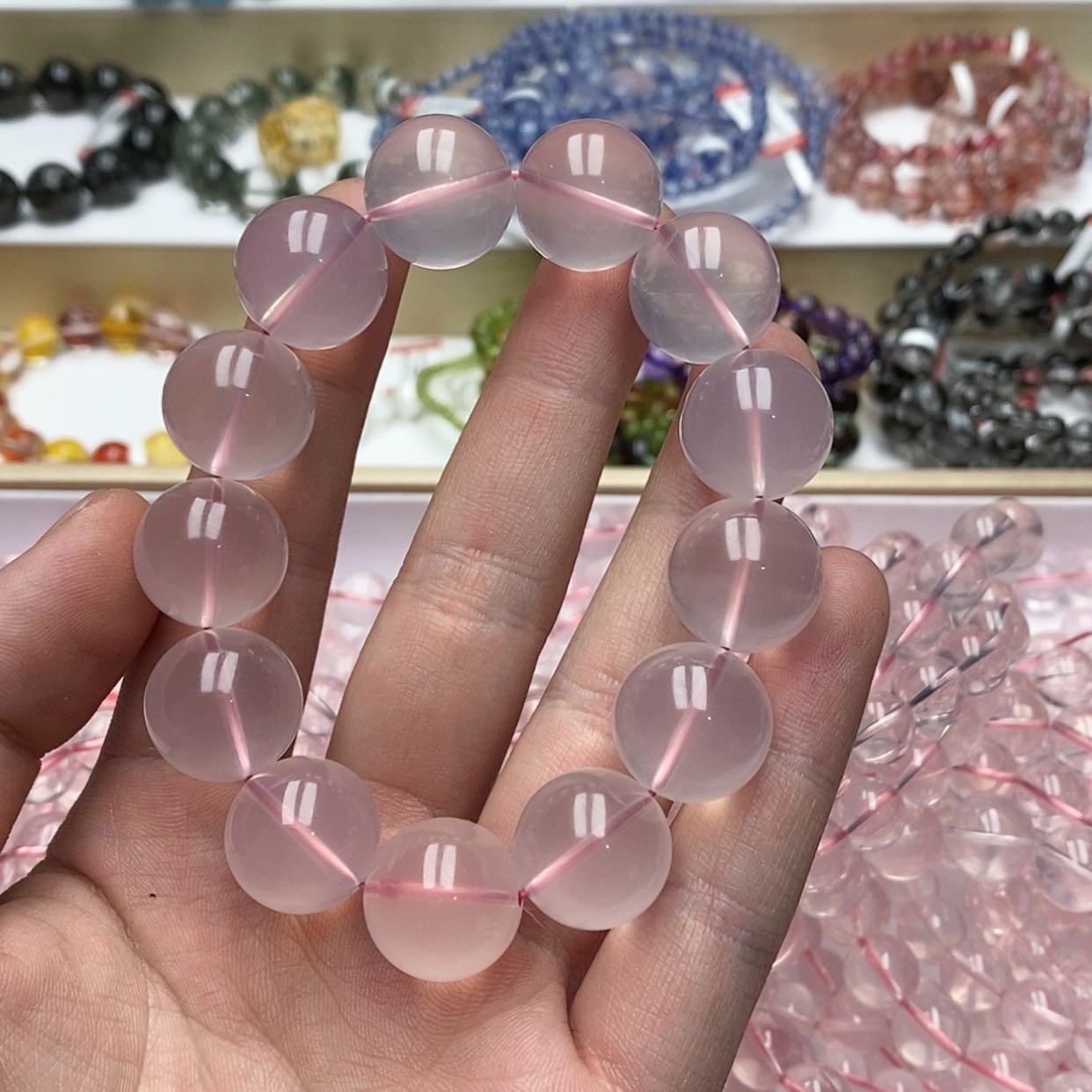 【闪购商品】水晶手链未镶嵌花****t天然星光粉