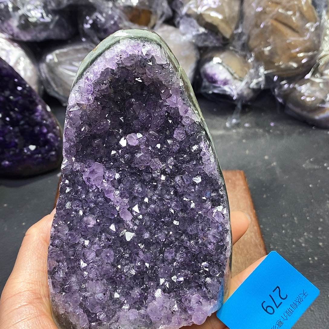 水晶大型摆件（非配饰）未镶嵌