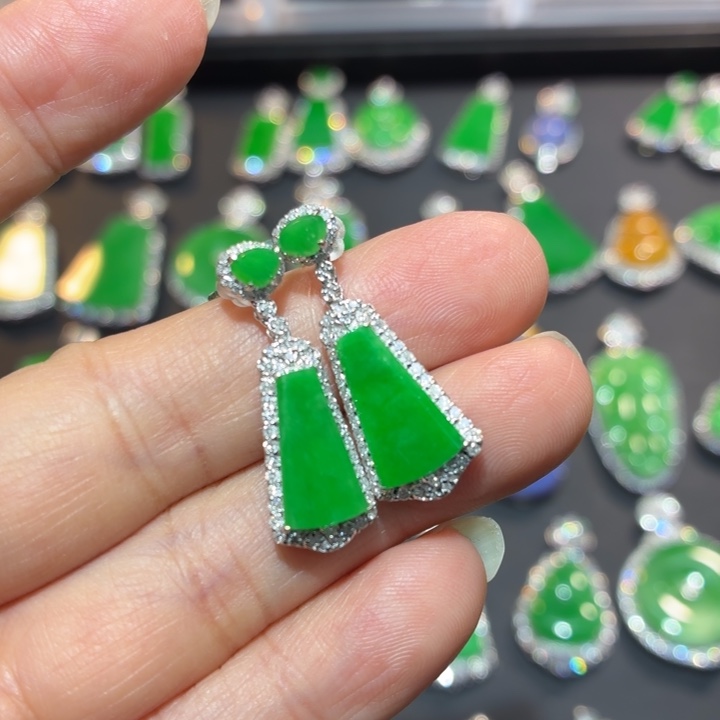 翡翠18K金镶嵌吊坠(不含链)翡翠