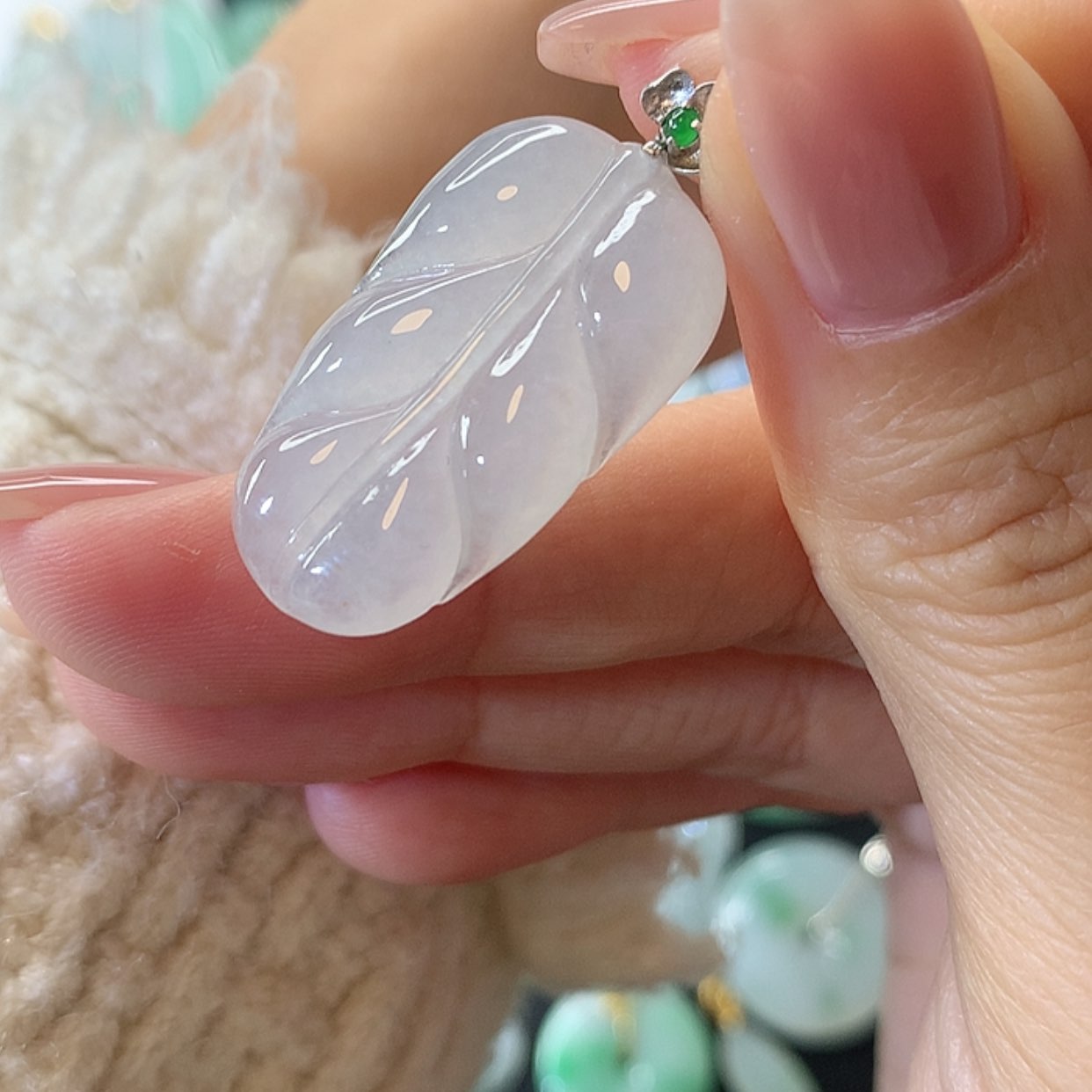 【闪购商品】翡翠吊坠(赠链)18K金镶嵌