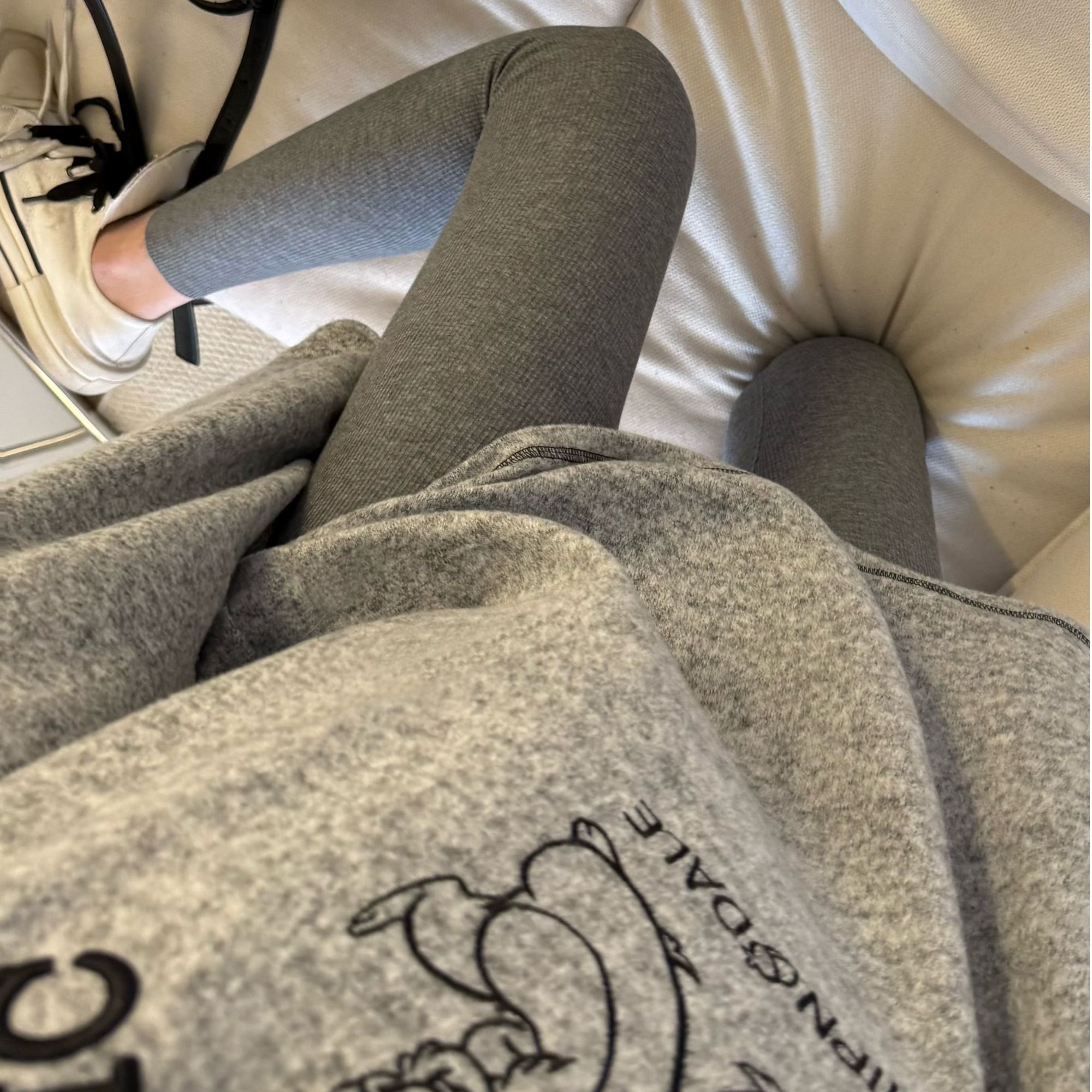 新千万祖贤-冬季百搭外穿韩国弹力收腹提臀薄款休闲打底裤女#1717