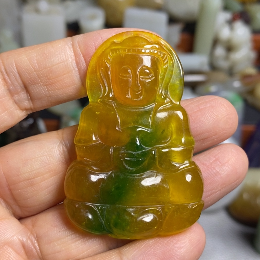 颈饰未镶嵌和田玉（糖玉）