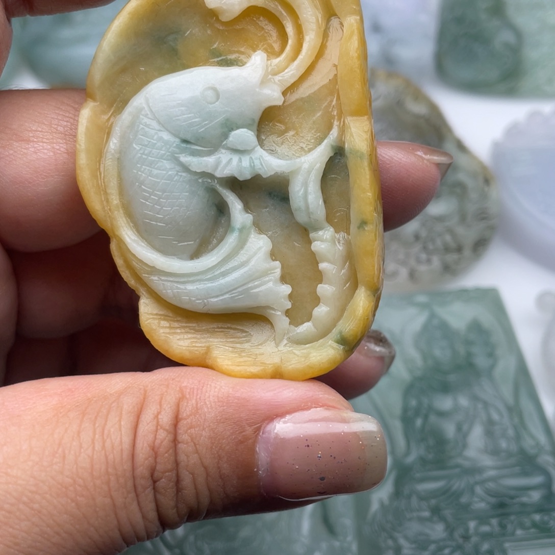 孤***者翡翠未镶嵌颈饰翡翠