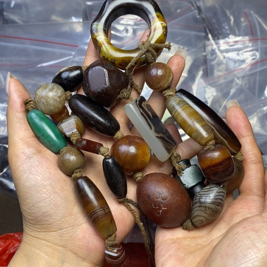 玛瑙/玉髓颈饰未镶嵌