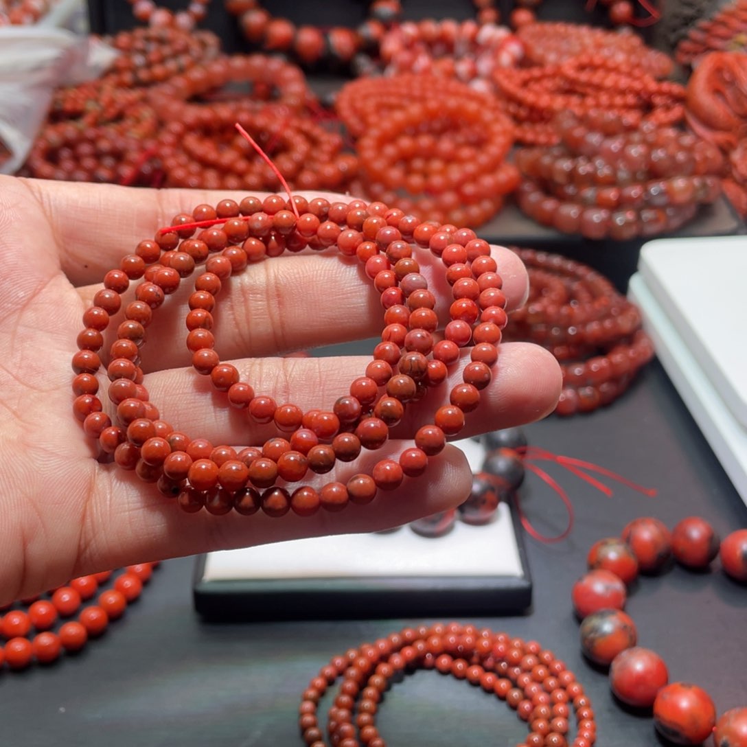 南红玛瑙手链未镶嵌
