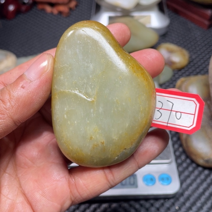 颈饰未镶嵌和田玉370