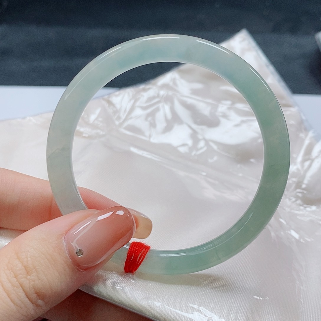 【闪购商品】未镶嵌手镯（圆镯）翡翠452号