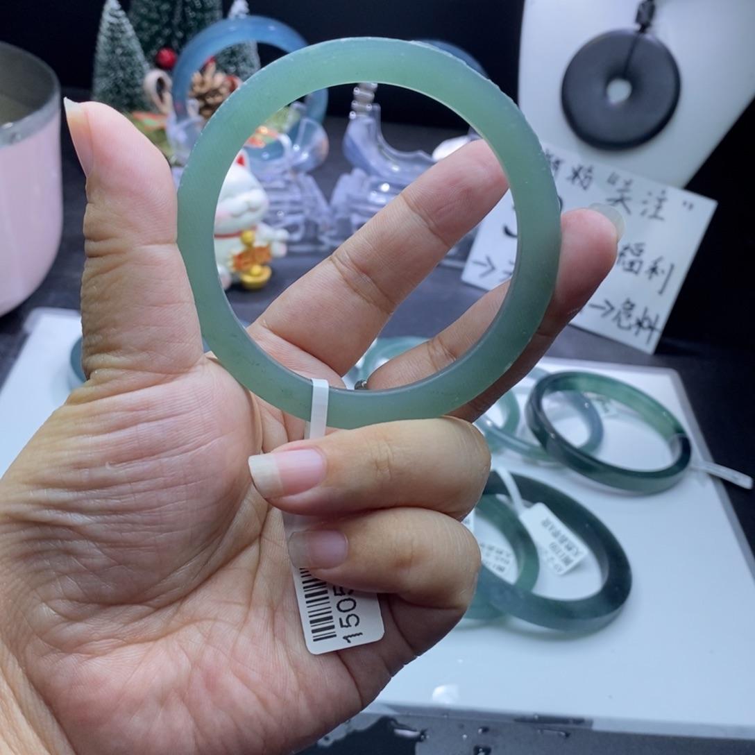 定制翡翠未镶嵌成品买断冰甜绿方