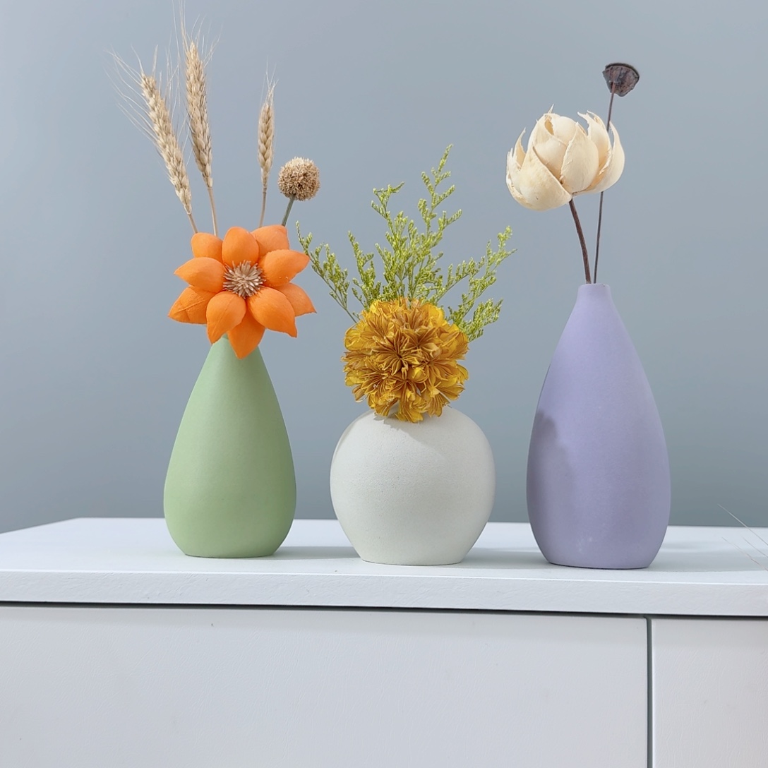 摆件陶瓷小花瓶含花总高约20-30cm