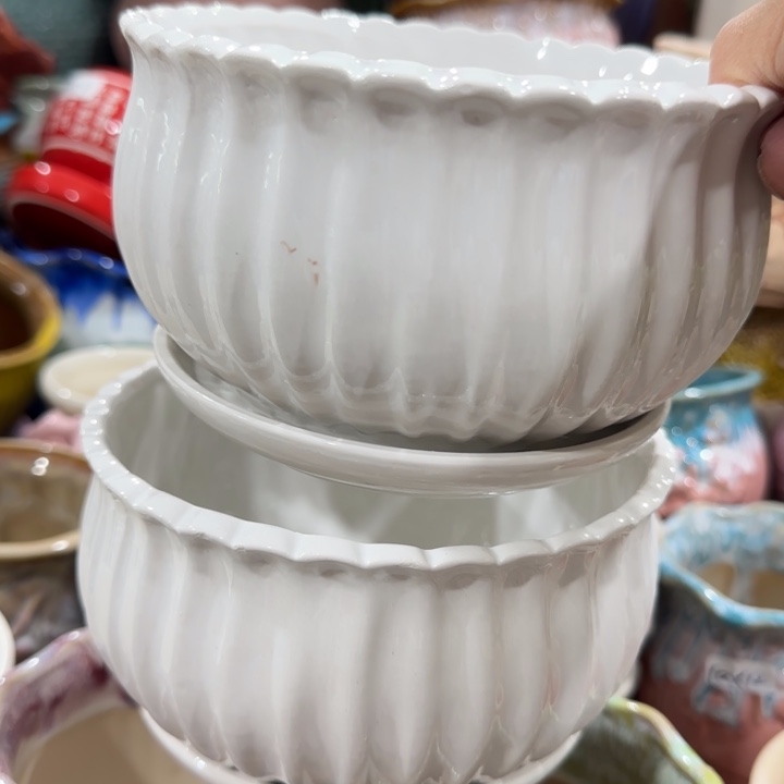 凑9块包邮，有孔，陶瓷花盆