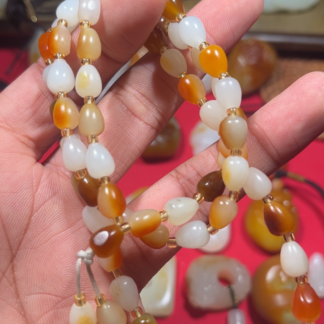 和田玉颈饰未镶嵌海**宫