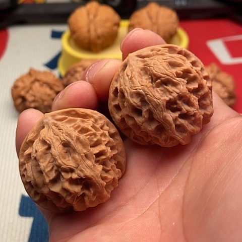 用***2文玩核桃把件苹果