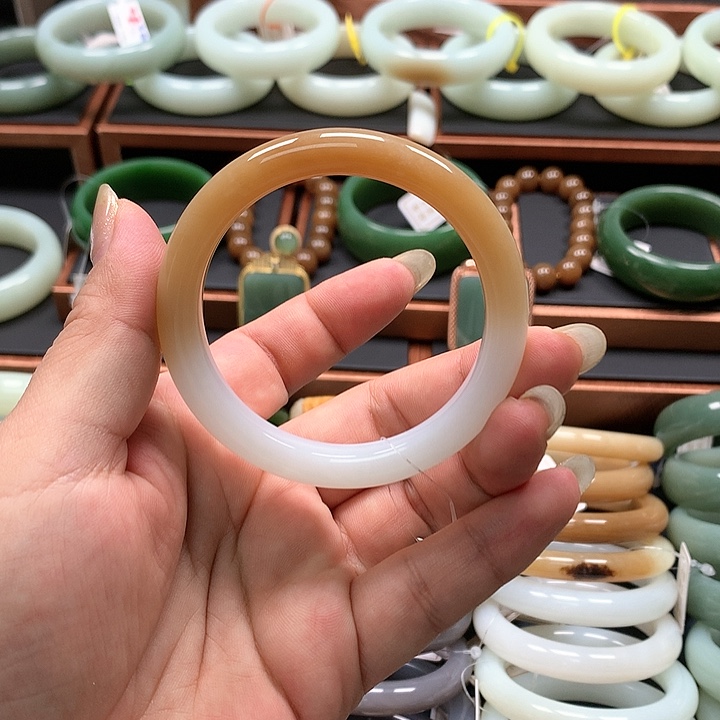 【闪购商品】和田玉手镯未镶嵌