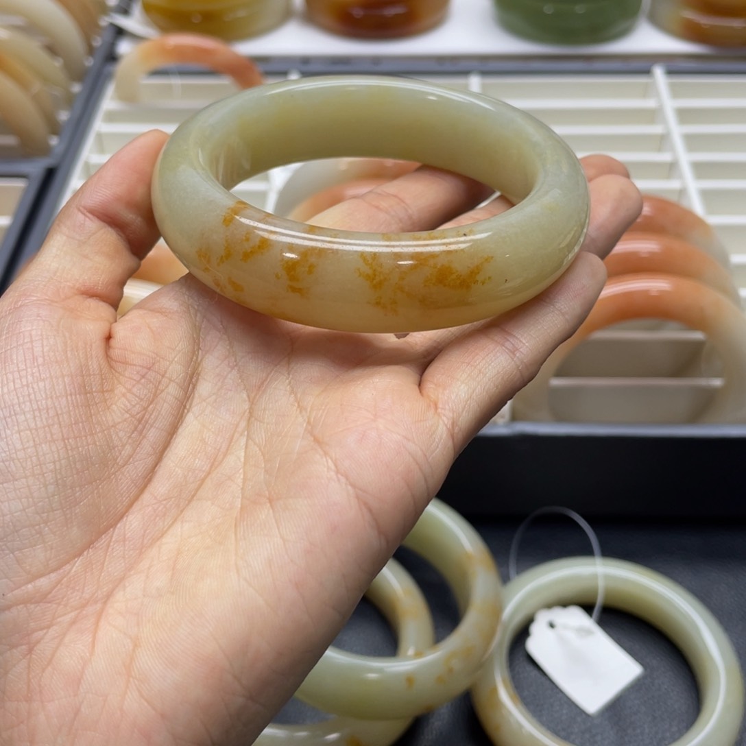 石英质玉手镯未镶嵌李*