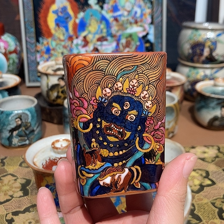 手工手绘六臂大黑天茶杯