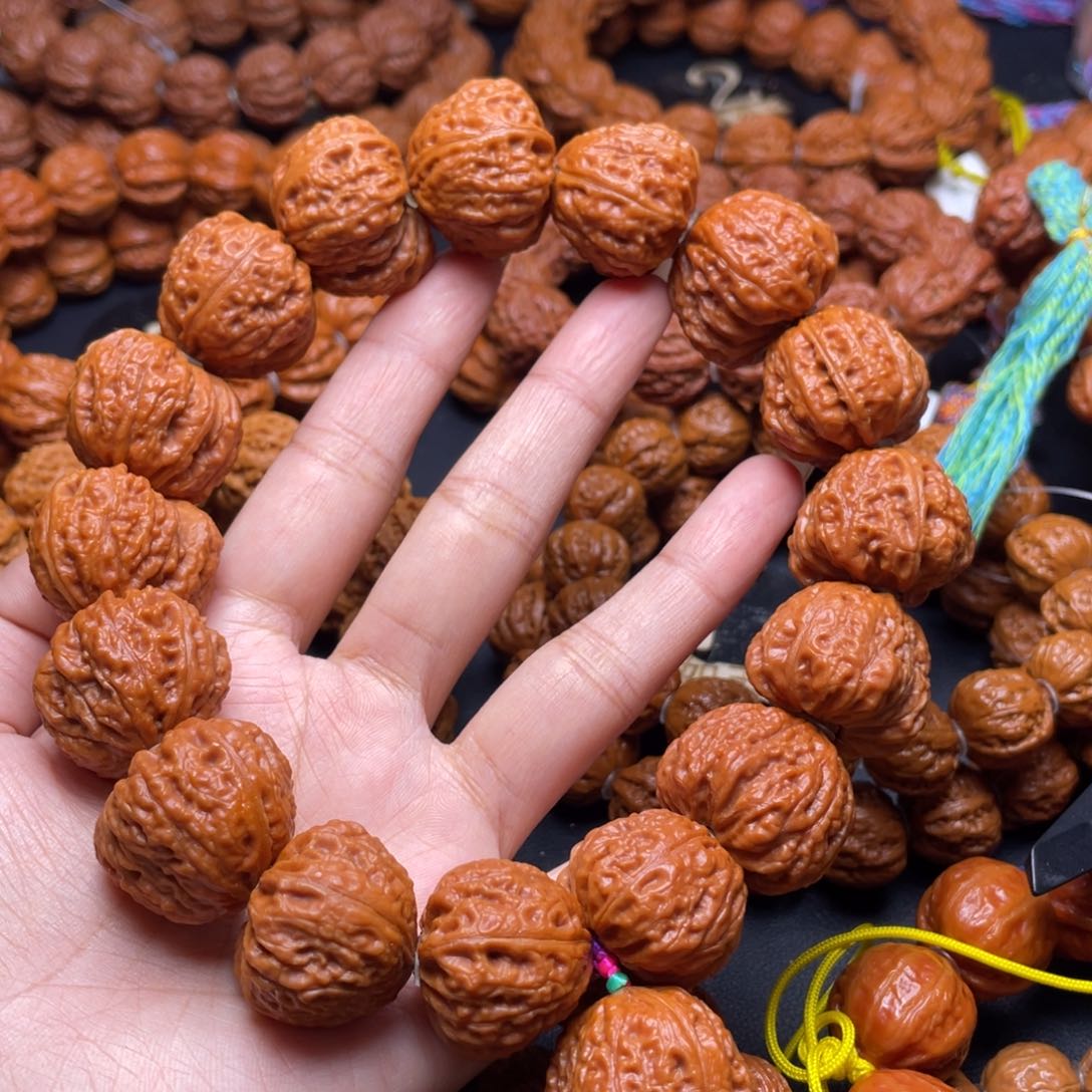 文玩核桃手串小**?帝王111