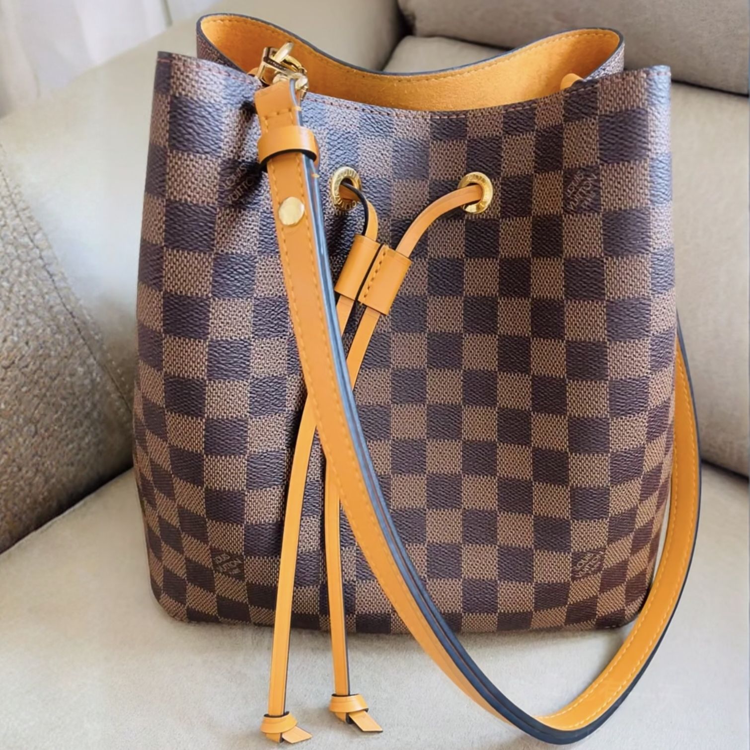 95新 LouisVuitton/路易威登 蔚蓝/Neonoe 棕棋盘格黄内 水桶包